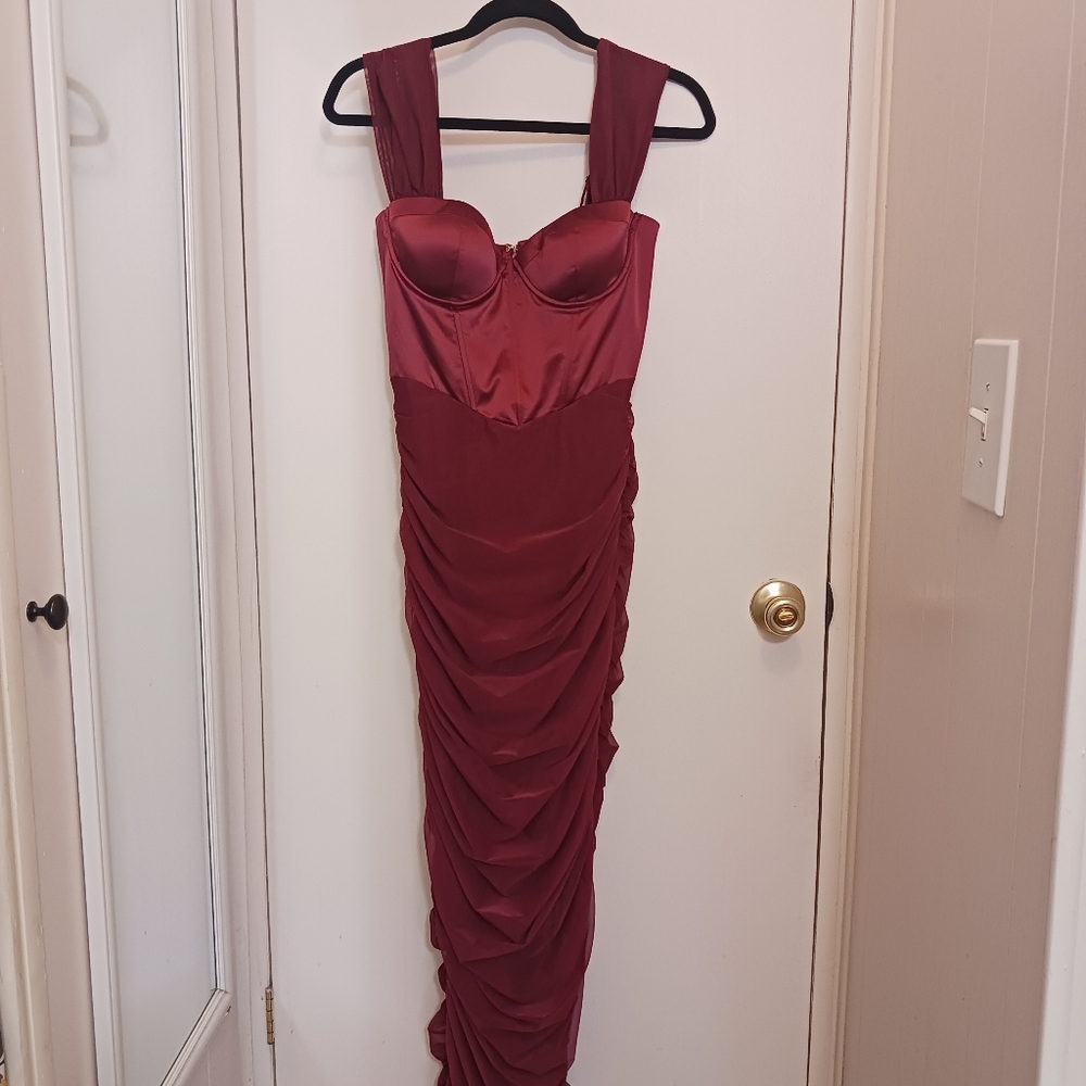 Oh Polly Cecily Off the Shoulder Ruched Corset Maxi Dress 6 Red Dressy Event NWO